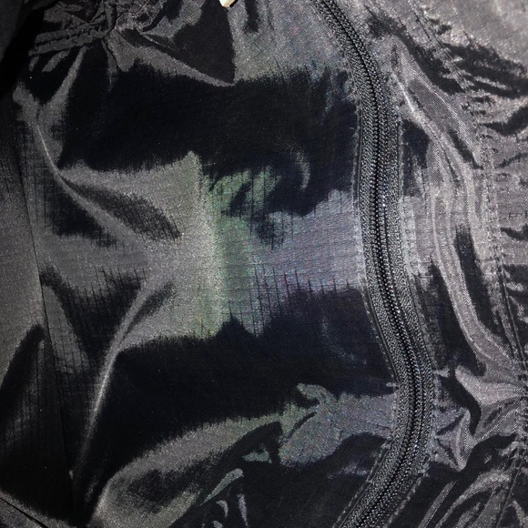 Brand new Calvin Klein messenger - Picture 6 of 8